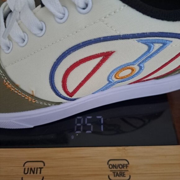 Heelys Unisex-Child Pro 20 Lg (Little Kid/Big Kid/Adult) Wheeled Heel Shoe - Picture 4 of 5